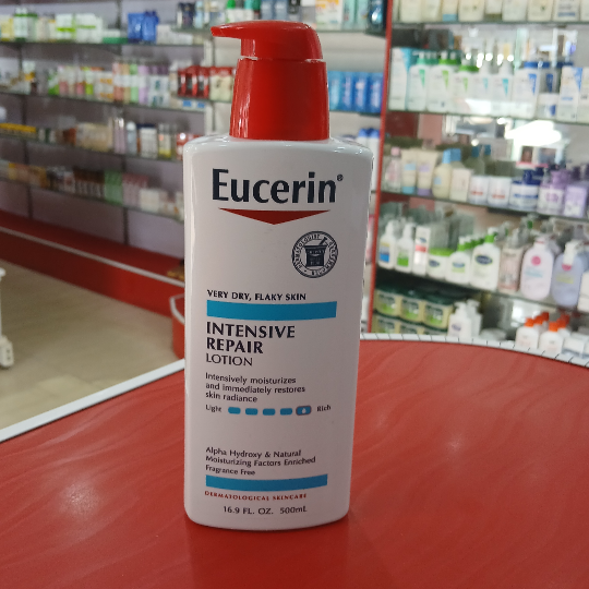 Eucerine  intense repair lotion